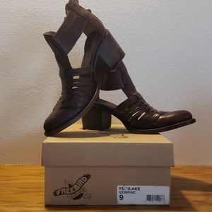 Freebird by Steve Madden Shoes